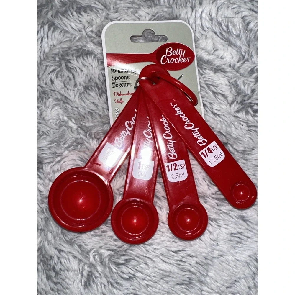 Betty Crocker Red Plastic Measuring Spoons Set 4 Piece Dishwasher Safe New